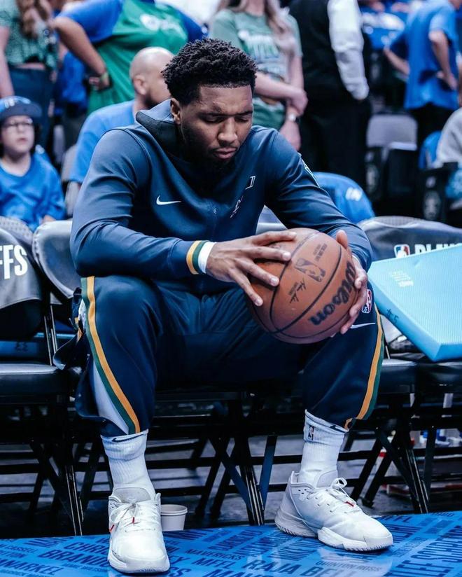 斯内德：贝尼特斯接手国米的时机很糟糕，我没说他是最差教练（斯内德：贝尼特斯接掌国米时机不佳，我从未说他是最差教练）