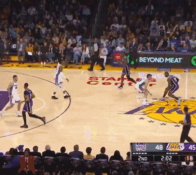 帕夫洛维奇：在此年龄段，我从未见过哪位队友像卡尔这么自信（帕夫洛维奇：同年龄层里，我没见过哪位队友比卡尔更自信）