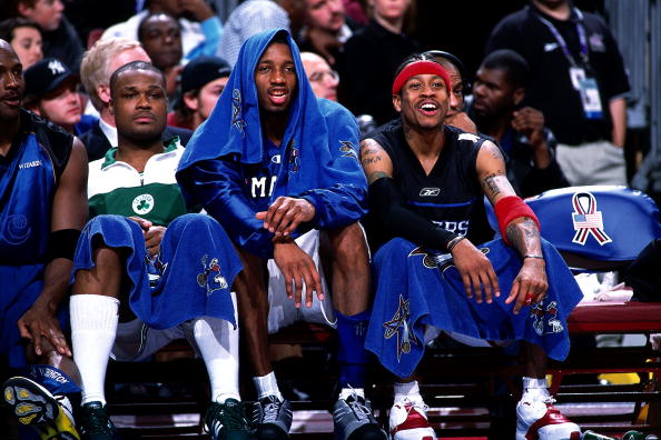 奥尔莫肩伤缺阵一个月，巴萨迎赛季关键考验（奥尔莫肩伤休战四周，巴萨迎来赛季关键期考验）