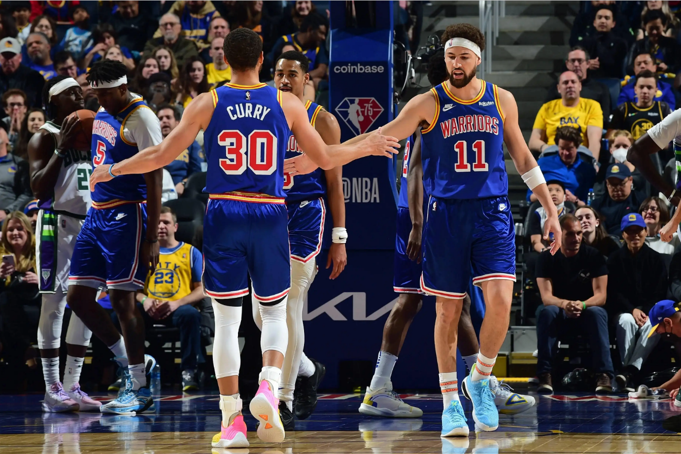 深圳队艰难逼平强敌（深圳队苦战战平劲旅）