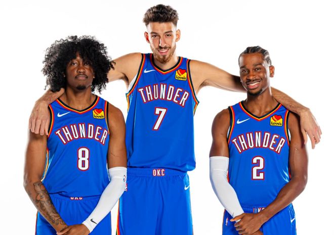 都体：凯利主动放弃休息日加紧恢复；卡瓦尔恢复进度稍慢一些（都体：凯利自愿放弃休息日全力康复；卡瓦尔恢复节奏偏慢）