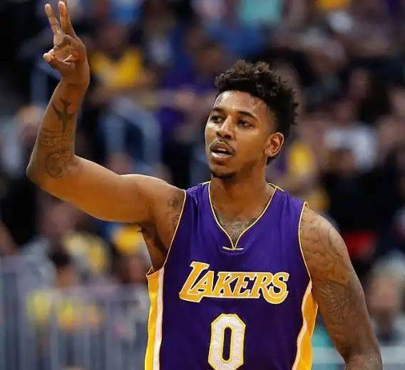 快问快答：姆巴佩受伤，缺席对阵曼城（速览问答：姆巴佩伤停，无缘对阵曼城）